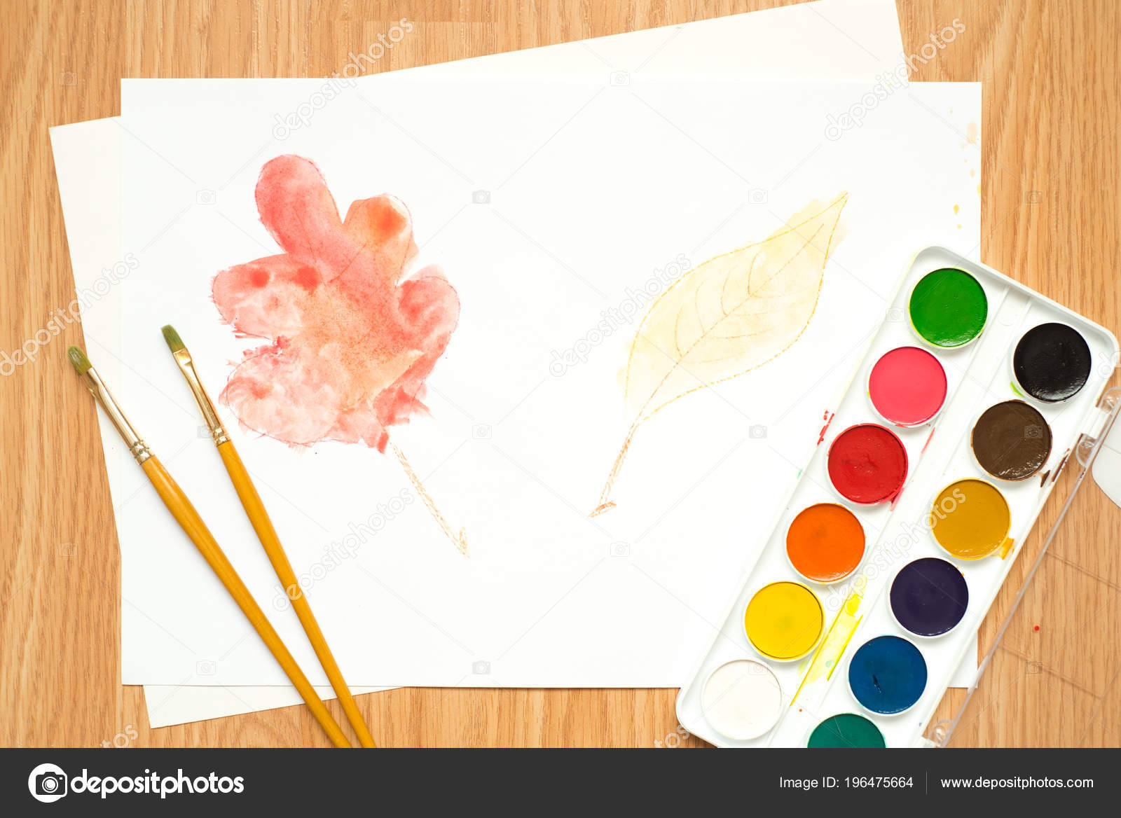 Dessin Pour Enfants Avec Des Crayons Des Aquarelles Automne
