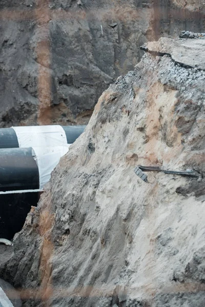 Gasoduto Água Perto Caminho Cidade Reparação Rodoviária Grandes Tubos — Fotografia de Stock