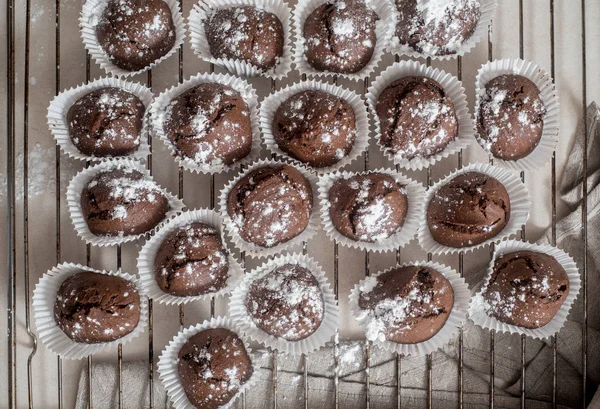 Net Gebakken Chocolade Muffins Keukengerei Chocolade Zoet Gebak Net Uit — Stockfoto