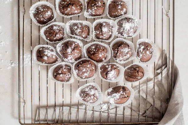 Net Gebakken Chocolade Muffins Keukengerei Chocolade Zoet Gebak Net Uit — Stockfoto