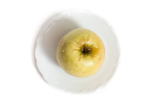 Färska Gröna Äpplen Tallrik Som Isolerad Vit Bakgrund Begreppet Viktminskning — Stockfoto