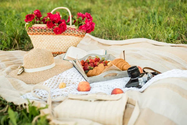 Relaxing Holiday Girl Reads Book Next Hat Croissants Bread Fruits — Stock Photo, Image