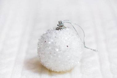 Beyaz örgü kumaş. Noel balosu. Yeni yıl kartı, kopyalama spazmı.