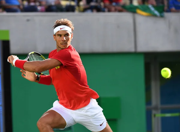 Rio de Janeiro şehrindeki Rio Open 'da tenis oynayan Rafael Nadal