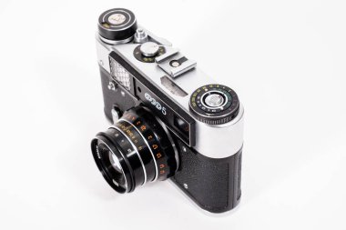 Eski Rus Sovyet 35 mm film mesafe bulucu kamerasının keskin gerçekçi resmi.