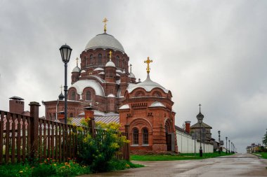 Trinity Kilisesi ve Hüzünlü Hanımı 'nın Katedrali. Tataristan. Rusya.