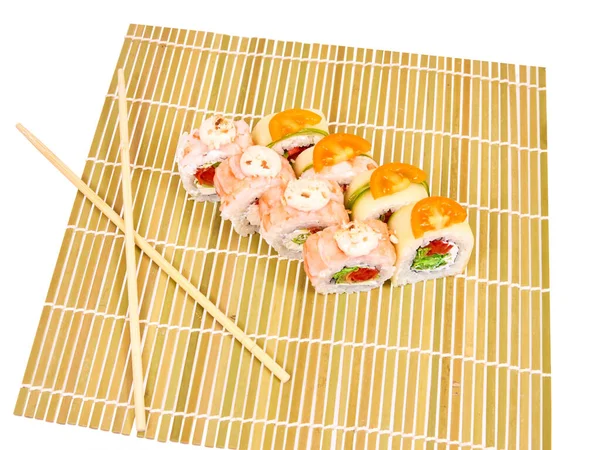 Conjunto Rolos Sushi Esteira Bambu Com Pauzinhos — Fotografia de Stock