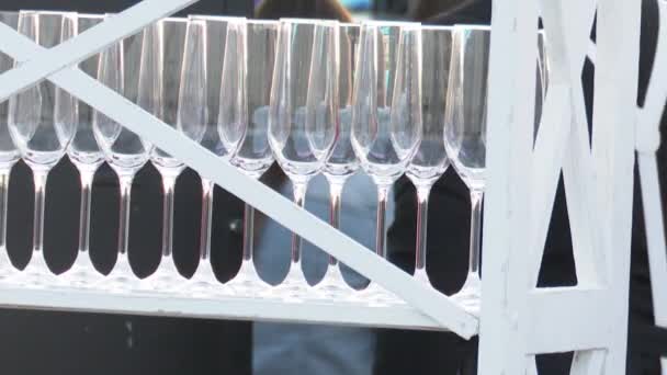 Les Verres Champagne Sont Sur Bar Les Gens Marchent Une — Video