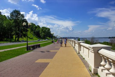 Nizhny Novgorod, Rusya Federasyonu. Temmuz 2018. Volga Nehri setin. Yaz saati.