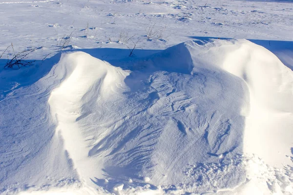Snowdrifts an winter Russia. Winter season. — Stock Photo, Image