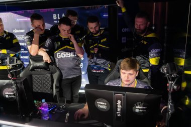 Moskova, Rusya - 14 Eylül 2019: Karşı-Grev: Küresel Saldırı. Oleksandr s1mple Kostylev - dünyanın en iyi csgo oyuncusu profesyonel maç sırasında yakın portre.