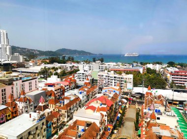 Patong plajı, Phuket adası ve deniz, kentsel şehir w havadan görünümü