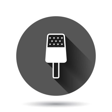 Düz stil dondurma ikonu. Sundae vektör illüstrasyonu siyah yuvarlak arka plan üzerinde uzun gölge etkisi ile. Şerbetli tatlı çemberi iş konsepti.