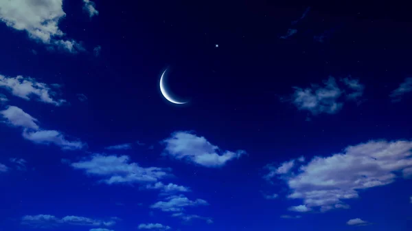 Φόντο Νύχτα Φως Του Φεγγαριού Μισοφέγγαρο Και Πολλά Σύννεφα Στον — Φωτογραφία Αρχείου