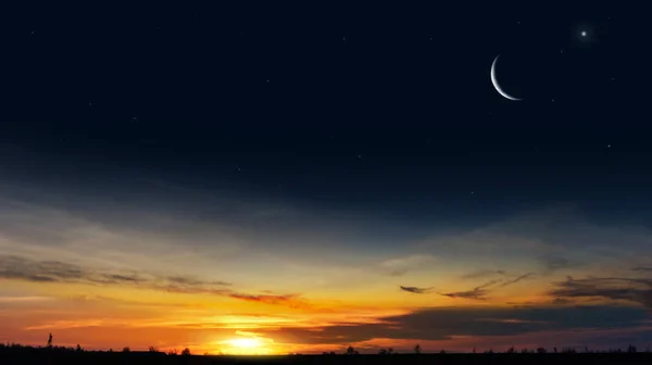 Luna Mezzaluna Con Bellissimo Sfondo Tramonto Ramadan Generoso — Foto Stock