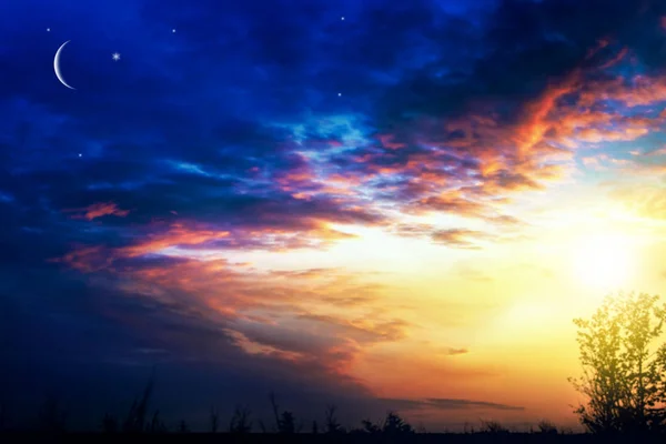 Crescent Moon Beautiful Sunset Background Generous Ramadan Light Sky Religion — Stock Photo, Image