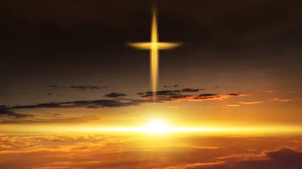 天国のクロス宗教シンボル形状劇的な自然の背景輝く十字架 — ストック写真