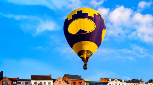 Βόλτα Αερόστατο Ρομαντισμός Της Πτήσης Βόλτα Αερόστατο Αερόστατα Θερμού Αέρα — Φωτογραφία Αρχείου