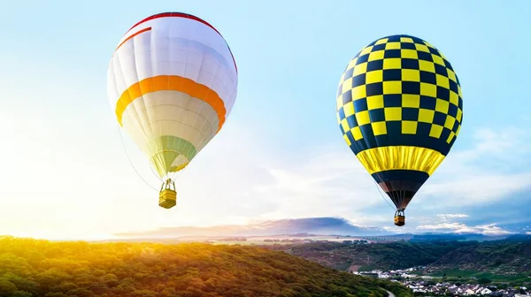 Balonlar Gün Batımının Arka Planına Doğru Uçar Sıcak Hava Balonları — Stok fotoğraf