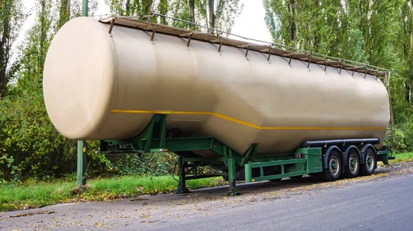 Semirremolques Tanque Granel Camión Cisterna Grande Semirremolques Modernos Para Transporte — Foto de Stock