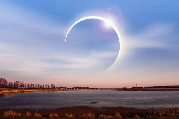 Luna Resplandor Una Nueva Estrella Brillante Cielo Tranquilo Eclipse Del — Foto de Stock