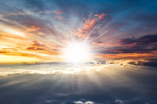 Bunter Himmel Und Sonnenaufgang Natürliche Landschaft Der Atmosphäre — Stockfoto
