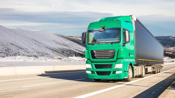 Caminhão Estrada Inverno Logística Transporte — Fotografia de Stock