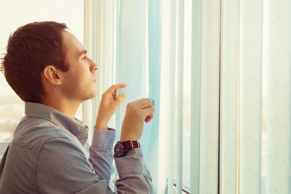 Business Man Looking Out Window Blinds Waiting Concept Big Office — Stock Photo, Image