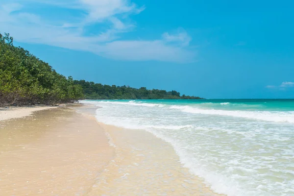 Idyllic Perfect Tropical White Sandy Beach Turquoise Clear Ocean Water — Stock Photo, Image