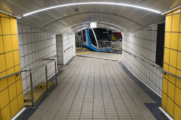 Carmelit Uma Ferrovia Funicular Subterrânea Dos Menores Metrôs Mundo Apenas — Fotografia de Stock