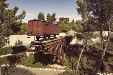 Eski bir ahşap sığır raylı taşıma Yahudiler için toplama kampları Holokost sırasında kullanılan araba. Yad Vashem.