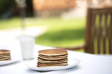 Gluten free: pirinç süt ve pirinç unu ile gözleme. Ev yapımı kek