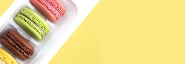 Macaroon colorido. Uma delicadeza doce francesa, macaroons variedade cl — Fotografia de Stock