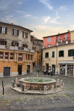 Narni, İtalya Ortaçağ tarihi kent meydanında Garibaldi