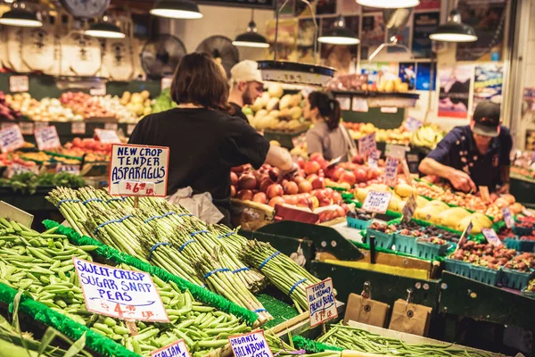 Seattle Washington Eua Julho 2018 Legumes Frescos São Oferecidos Para — Fotografia de Stock