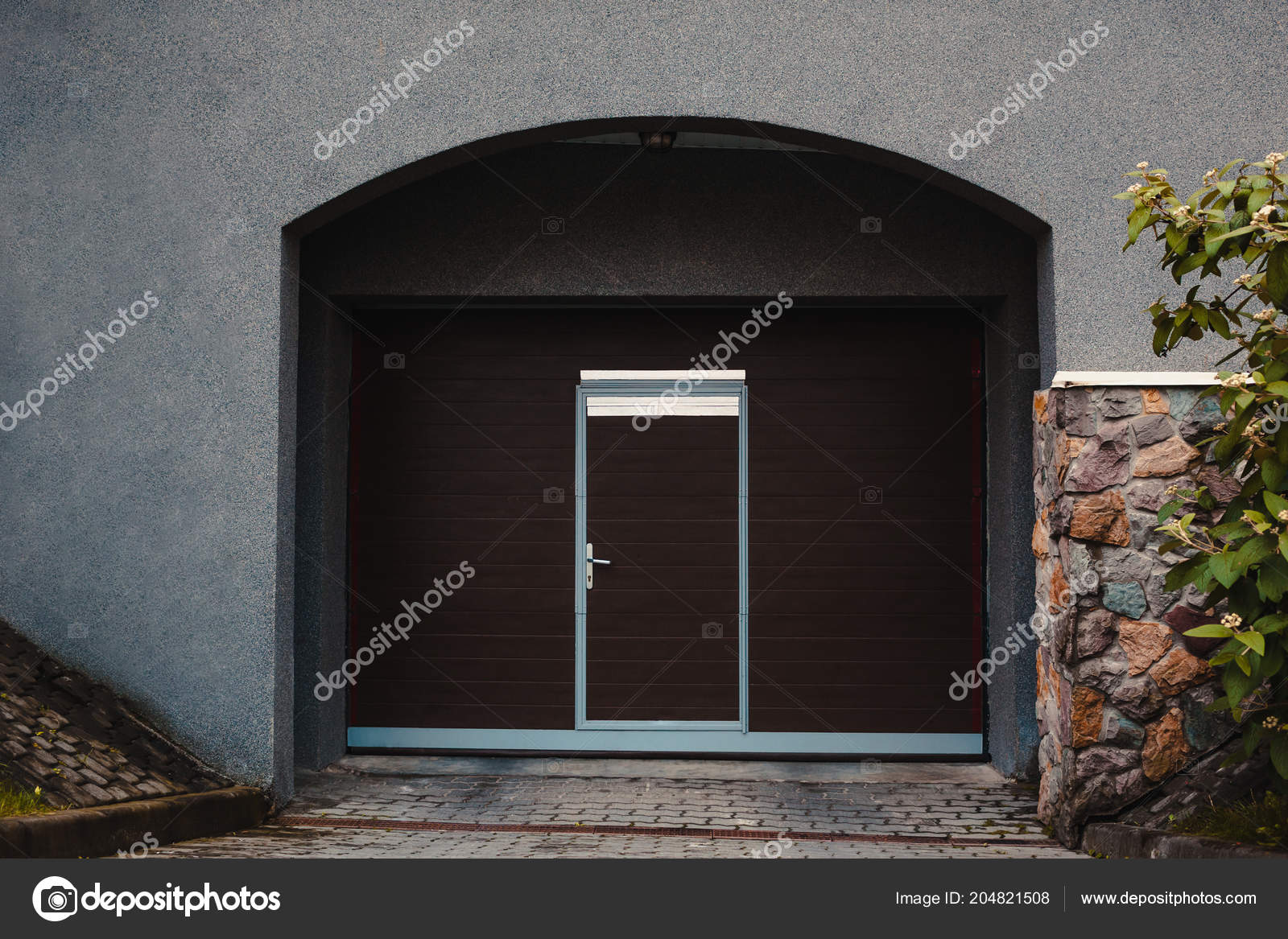 Porte Garage Bois Garage Modern Dans Nouveau Bâtiment Porte