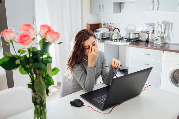 Woman Working Laptop Modern Kitchen Young Tired Freelancer Takes Glasses — Stock Photo, Image