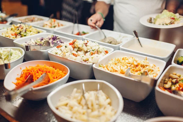 Auswahl Frischen Gerichten Vom Hotelbuffet Vielfalt Speisen Der Kantine Bereit — Stockfoto