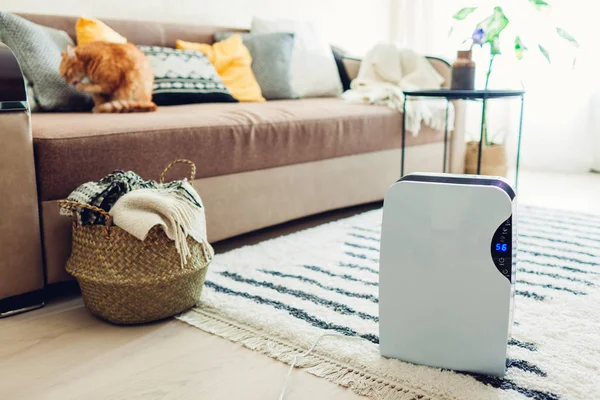Değmek kapı aynası, nem göstergesi, uv lambası, hava Ionizer, su kabı ile evde çalışır dehumidifier. Hava kurutma makinesi