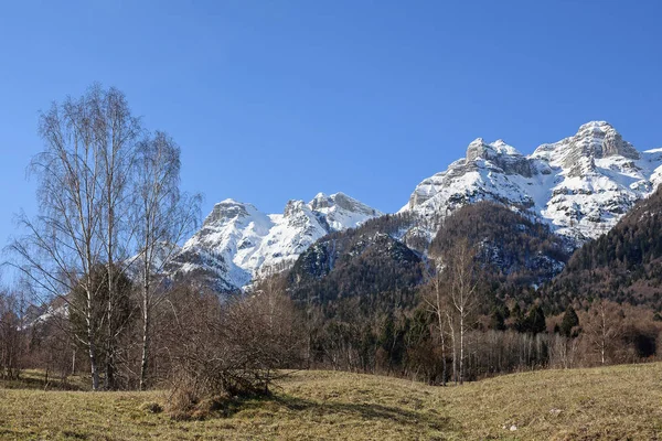 Vigolana Dağlar Neredeyse 2200 Yükselmeye Trentino Dağların Zirveleri Ile Bir — Stok fotoğraf