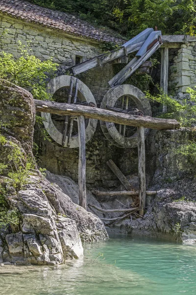 Köyün Podpec yukarıda Kulesi