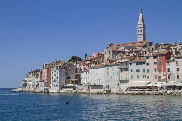 Rovinj Ville Croate Idyllique Qui Trouve Pittoresque Sur Une Péninsule — Photo