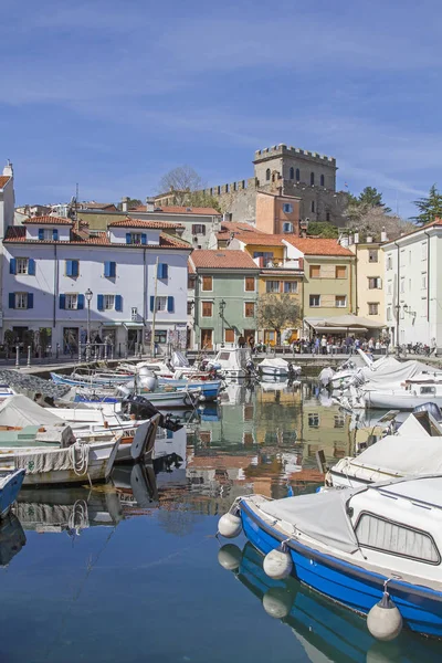 Muggia Una Graziosa Città Costiera Sud Trieste — Foto Stock