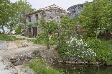 Çiftlik idil - Cicarija Dağları Kuzey Istria bölümünde bina