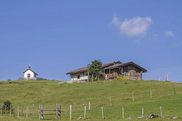 Idyllische Grabenbergalm Met Kleine Bergkapel Ligt Het Tiroolse Deel Van — Stockfoto