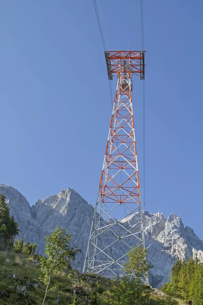 Con Teleférico Nueva Construcción Zugspitze Punto Más Alto Alemania — Foto de Stock
