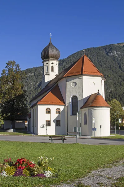 Приходская Церковь Святого Себастьяна Вайссенбахе Лехе Тироле — стоковое фото