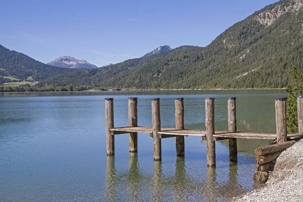 Muelle Del Barco Lago Heiterwang Lugar Silencio Vehículos Motor Les —  Fotos de Stock