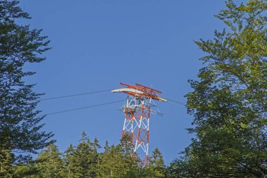 Zugspitze 'ye giden yeni teleferik Almanya' nın en yüksek noktasıdır.