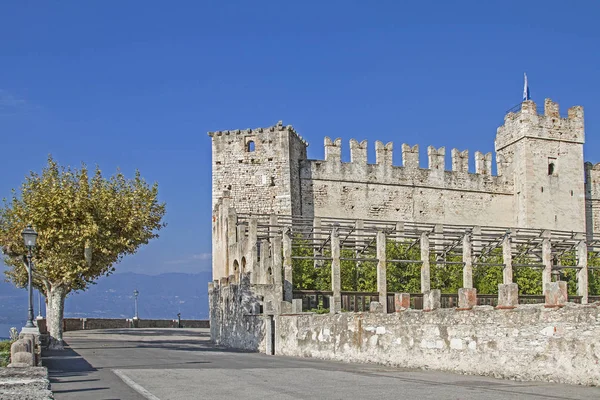 Castello Scaligero Punto Riferimento Torri Del Benaco Costruito Nel Medioevo — Foto Stock